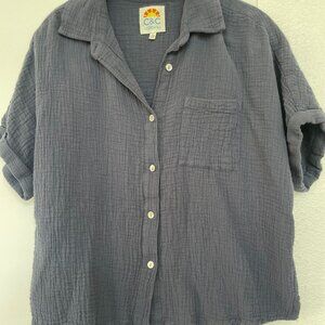 C &C California Short-Sleeve Button Down Cotton Gauze Shirt in Navy, Size Medium